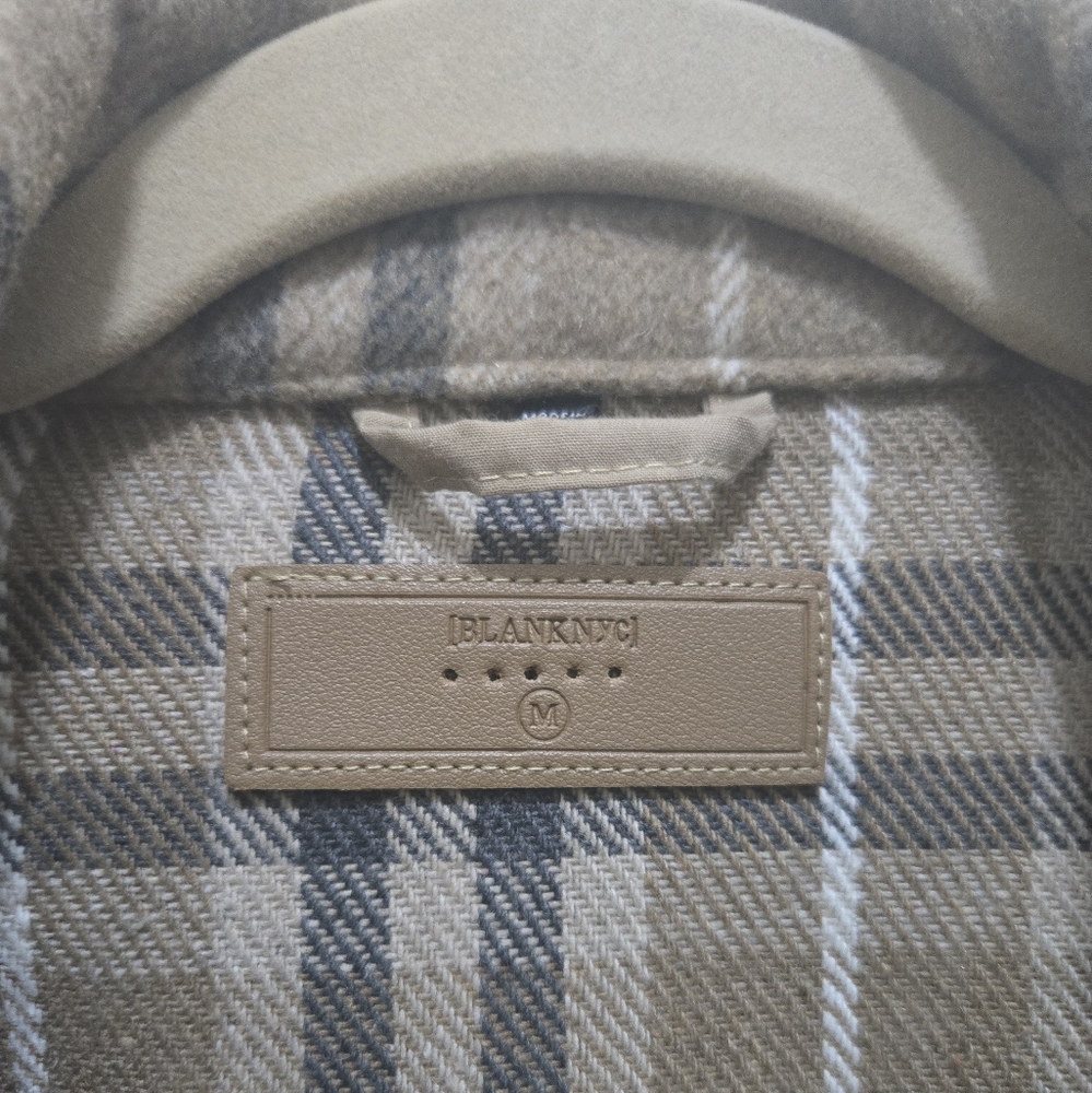BlankNYC Shacket Flannel [Medium] Soft Warm Tan Plaid Chore Jacket - Picture 2 of 6